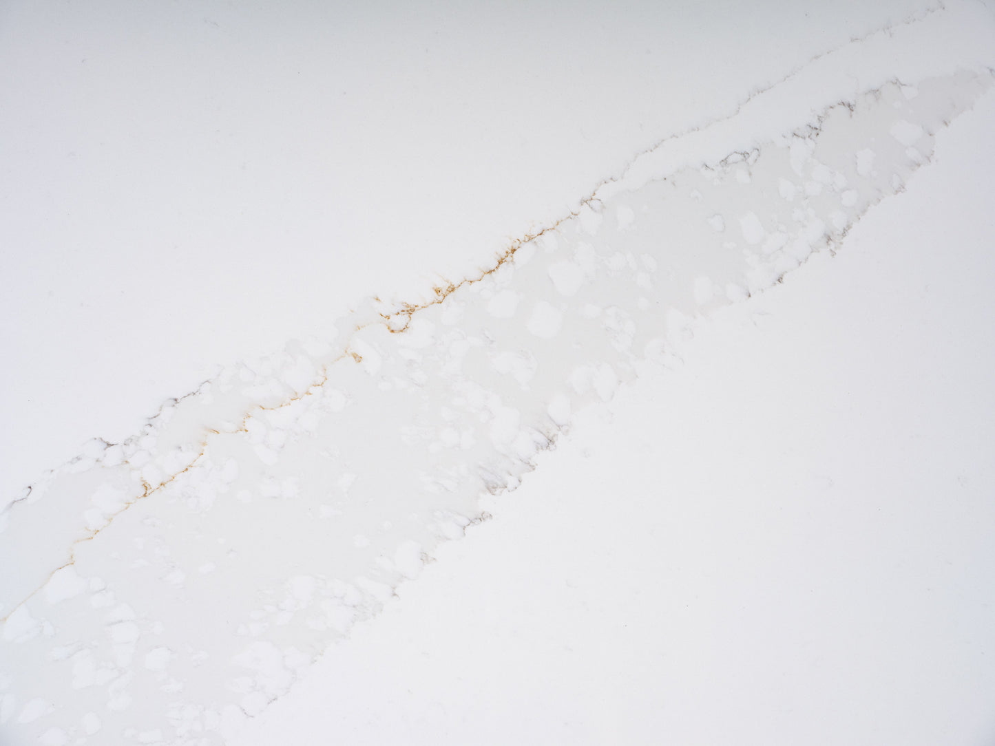 FE413 - CALACATTA SAFFRON