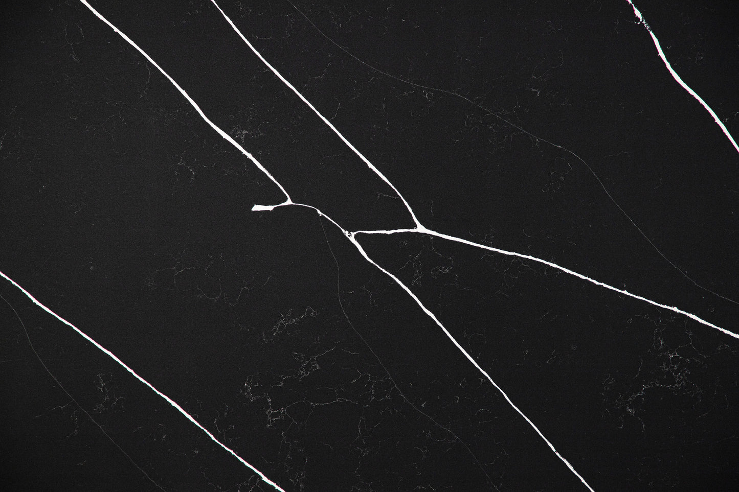 FE516 - MIDNIGHT BLACK