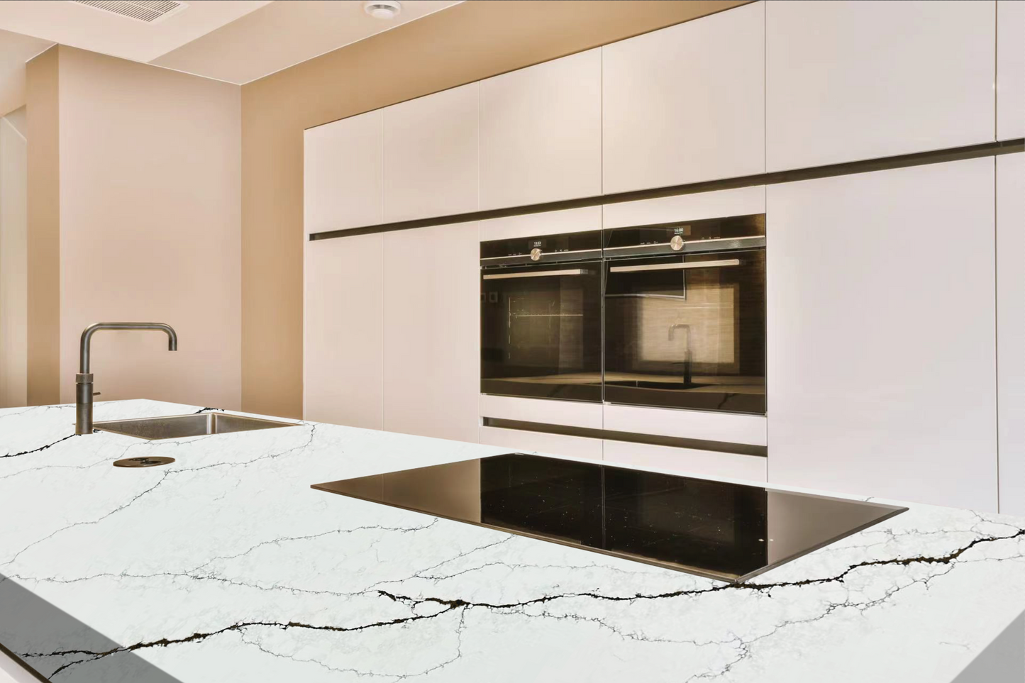 FE624 - LIGHTENING NOIR